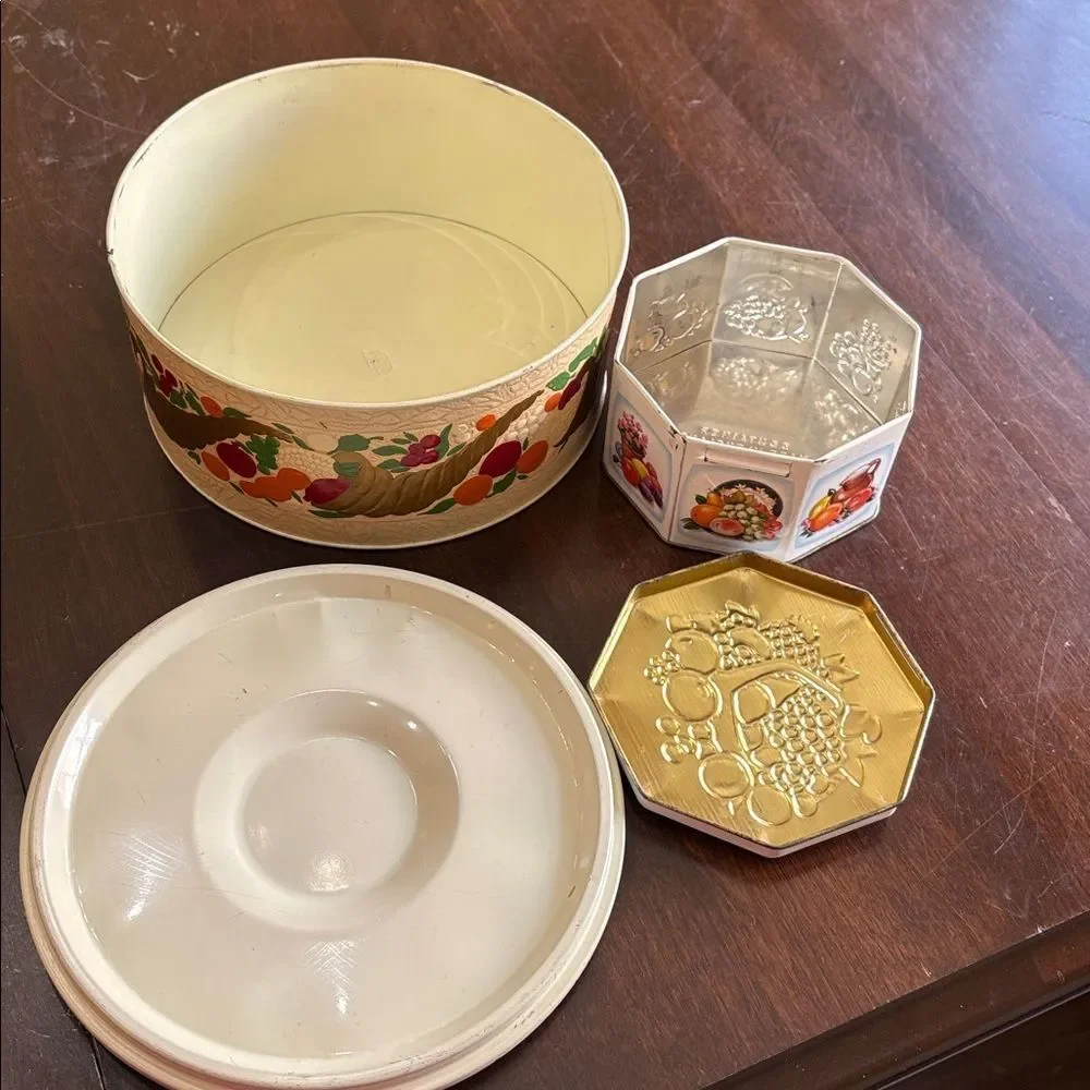 Set of 2 Vintage fruit tins
